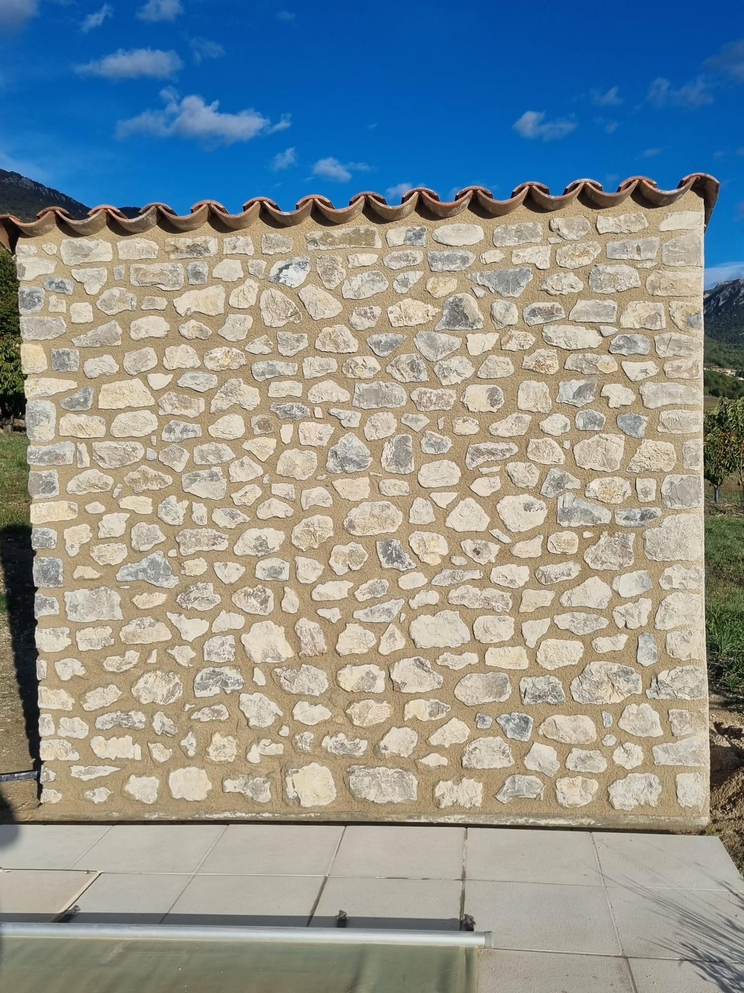 Construction mur pierre Drôme Provençale