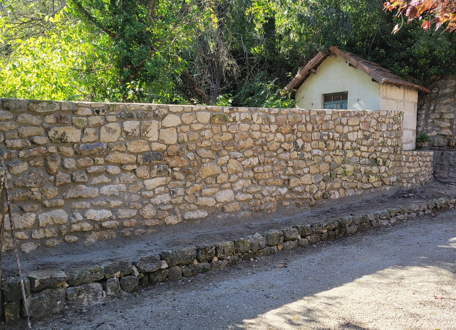 Mur en pierre naturelle Drôme Vaucluse